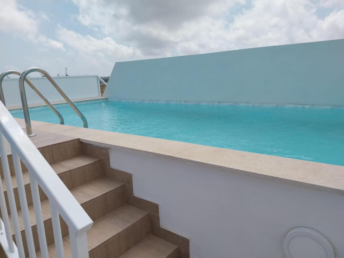 St Gaetans Studio Apartment 6A Hamrun Bagian luar foto